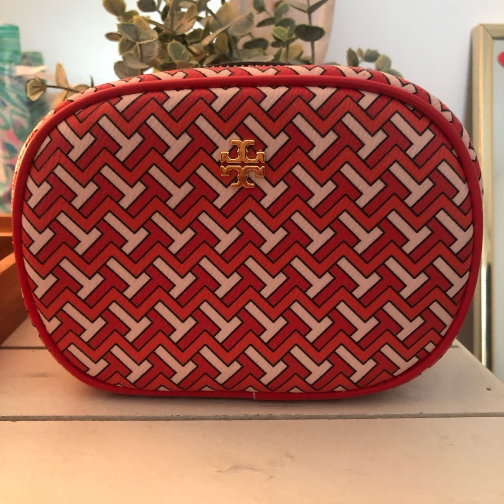 Tory burch makeup bag